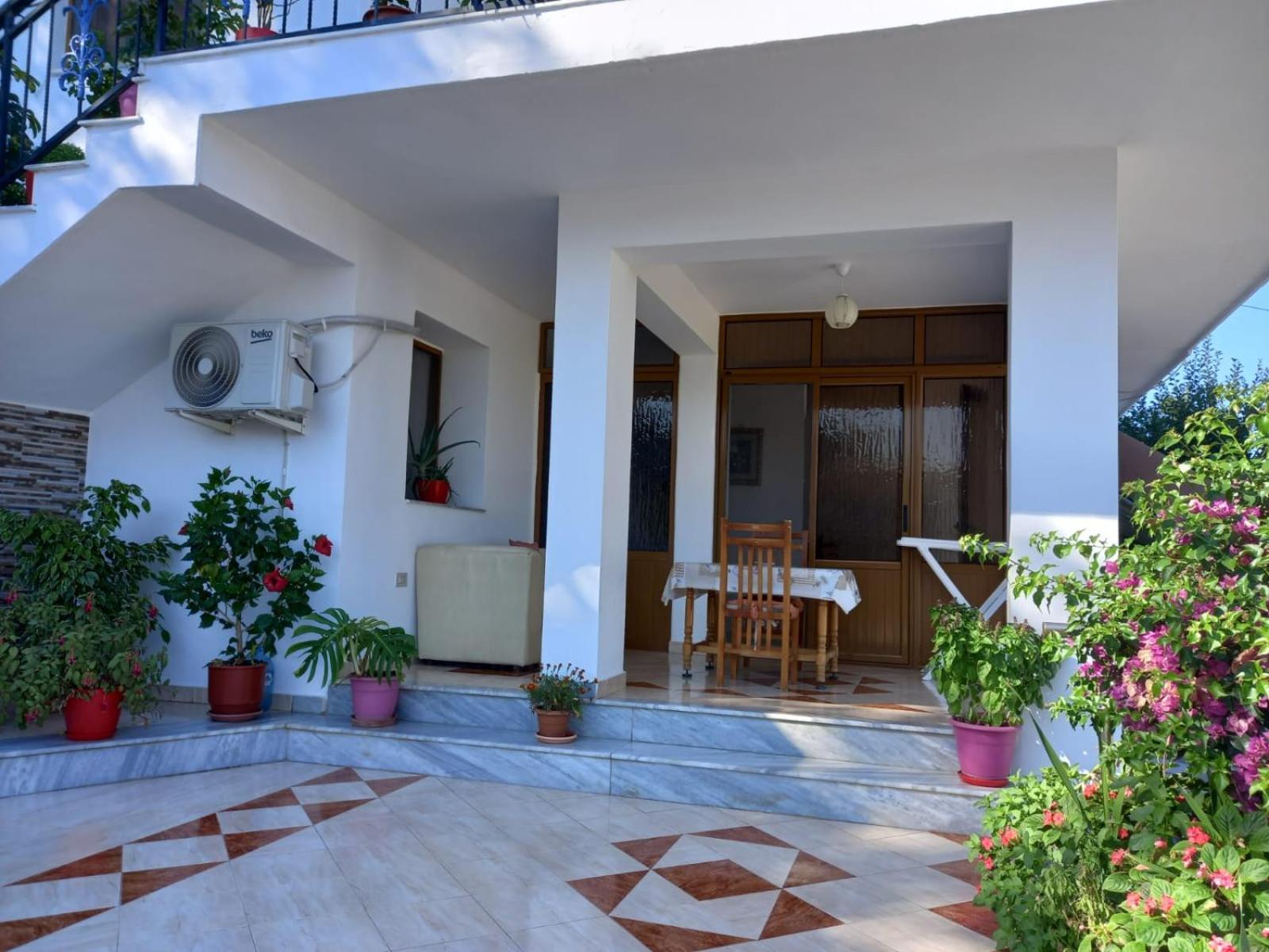 Sea View Apartments Wlora Zewnętrze zdjęcie